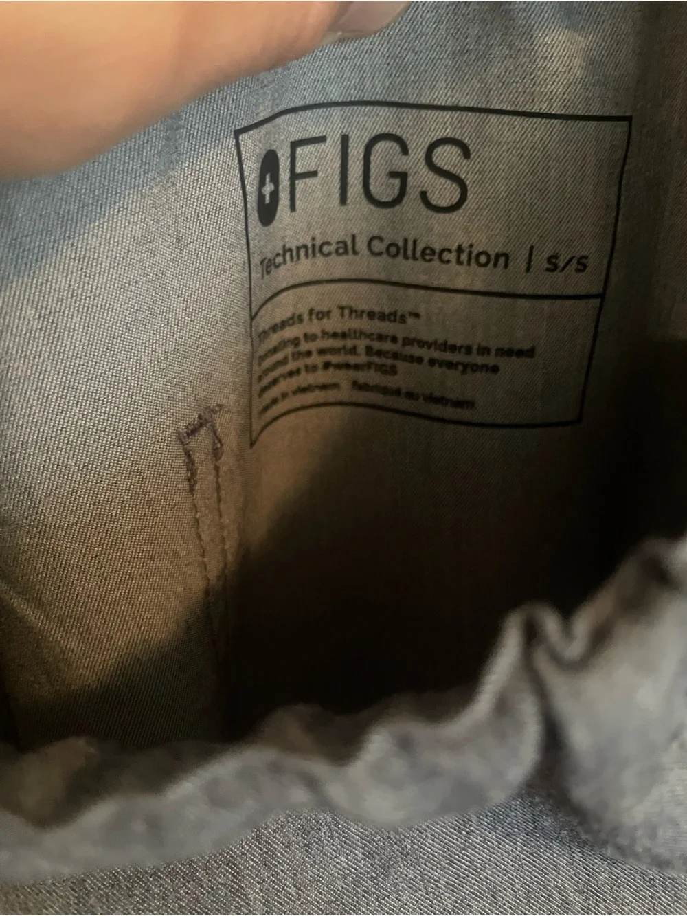 Figs Technical Collection Scrub Top in Charcoal
